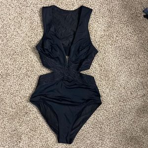 H & M one piece swimsuit